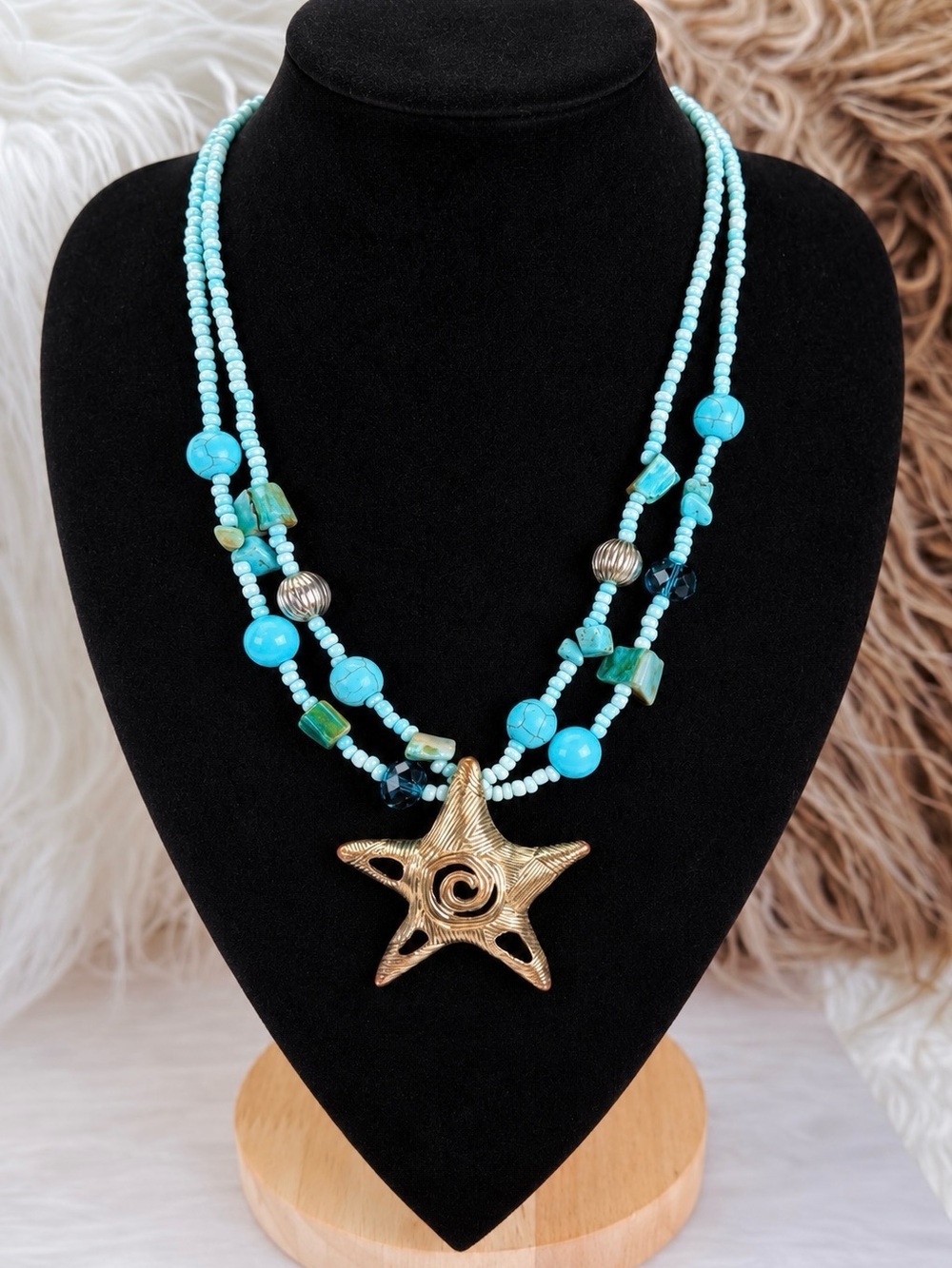 Vintage faux Turquoise and Aged Silvertone Starfish Pendant Necklace